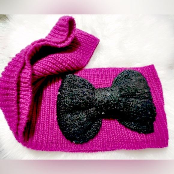 NWOT Betsey Johnson Poppy Crossbody Bag & Infinity Scarf W/ Black Bow Tie - Picture 4 of 10